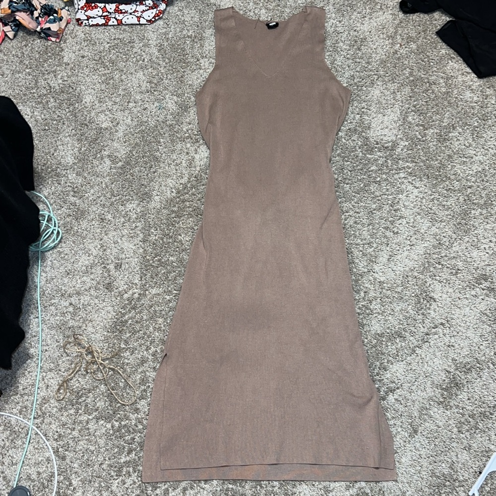 Nude Ribbed Tie Back Maxi Dress W/ Slits On The Side Size Large Can Fit Medium